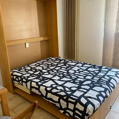 T1 Résidence Privée Bien Situé,piscine,tennis,parking *