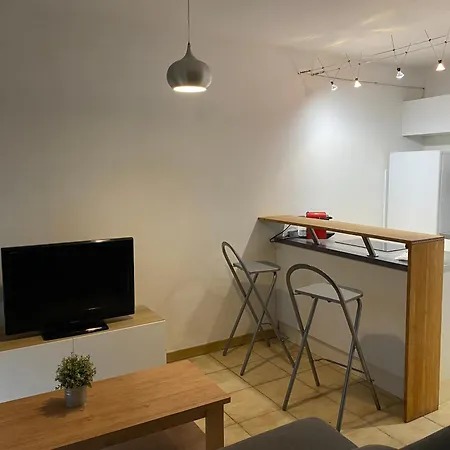 T1 Résidence Privée Bien Situé,piscine,tennis,parking