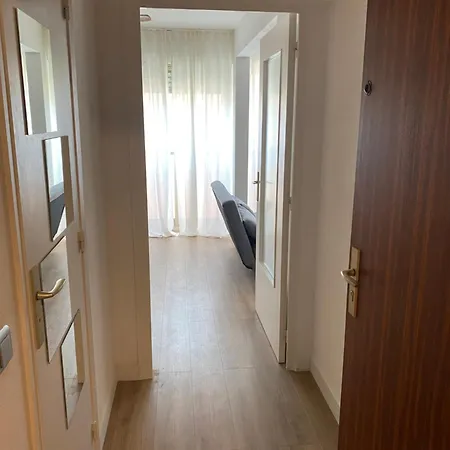 T1 Résidence Privée Bien Situé,piscine,tennis,parking